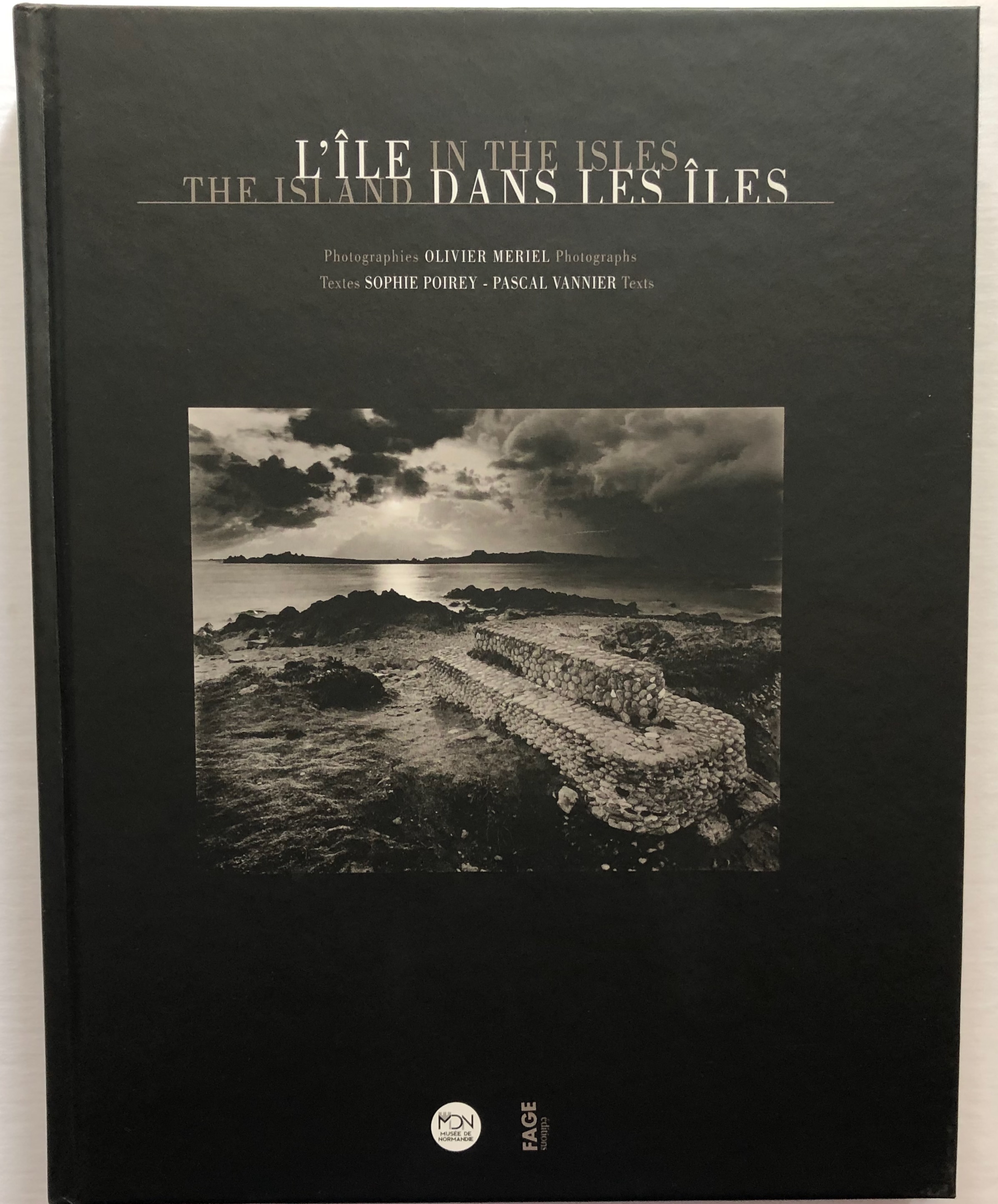 Couverture — Îles Anglo-Normandes — l'Île dans les Îles